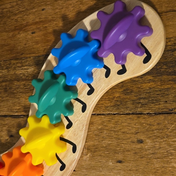 Mellissa & Doug colors - Picture 3 of 4